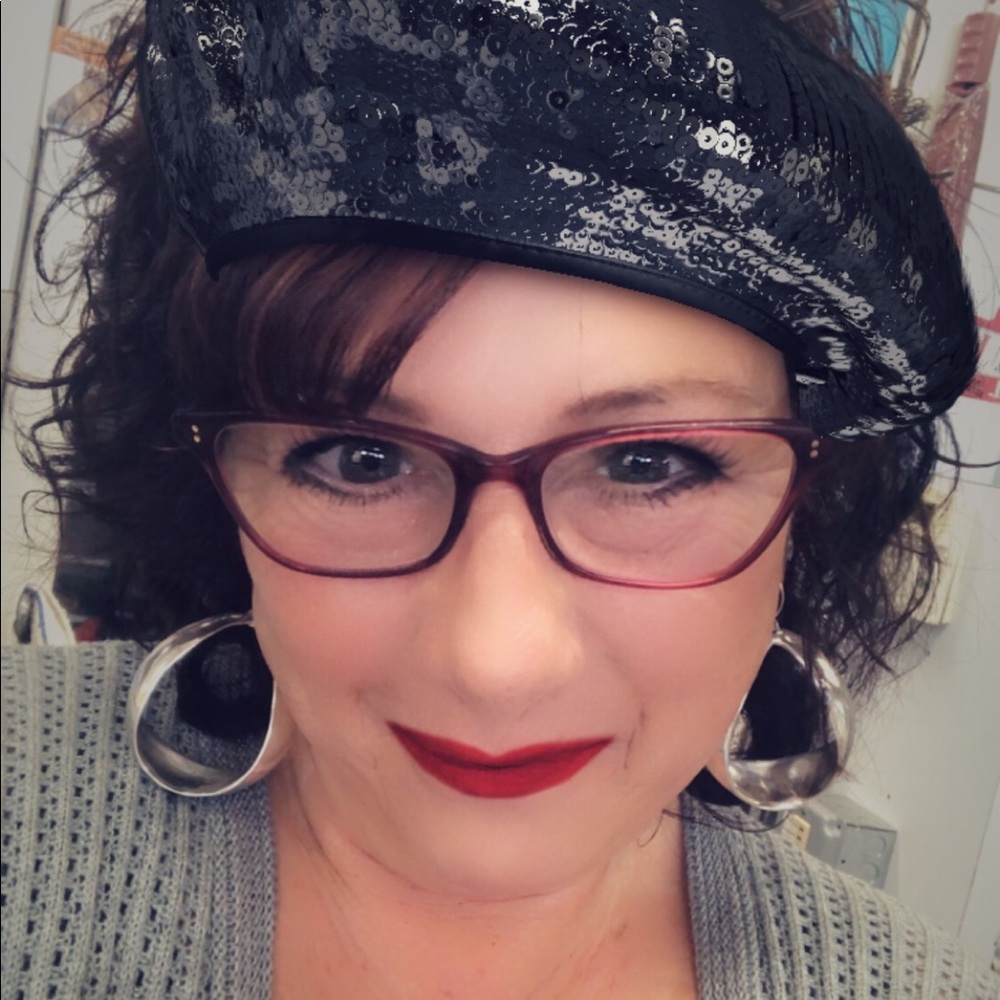 Meet your Posher, Beth